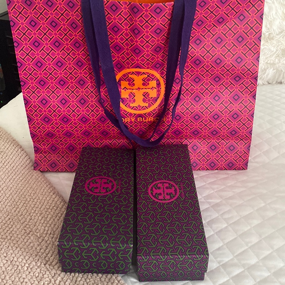 - Tory Burch Shoebox and bag